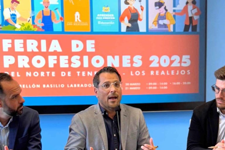 180325 Presentaci�n II Feria de Profesiones del Norte 2025 3