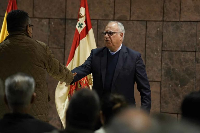 210325 Casimiro Curbelo, durante un encuentro con entidades y asociaciones de la isla de La Gomera