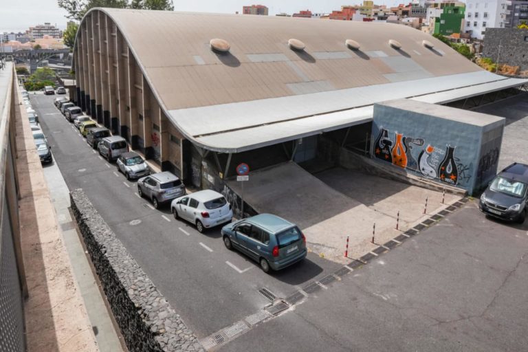 250311 Pabellón Ana Bautista exterior