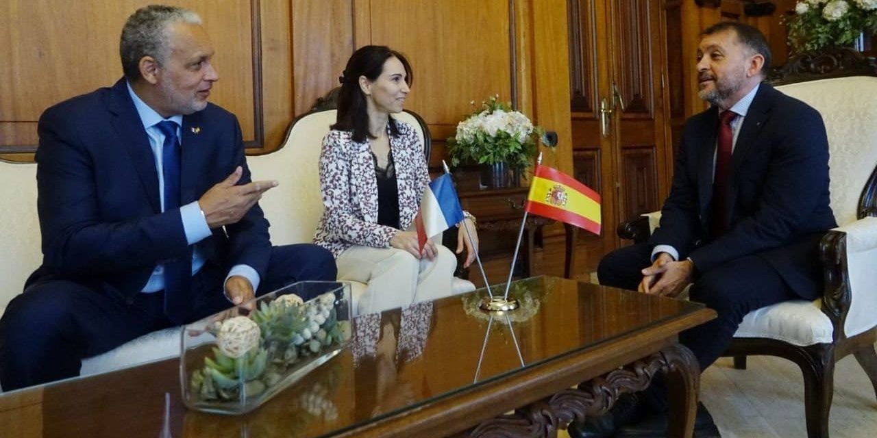 250319 Visita oficial de la cónsul de Francia en Madrid, Nathalie Berthy (1)