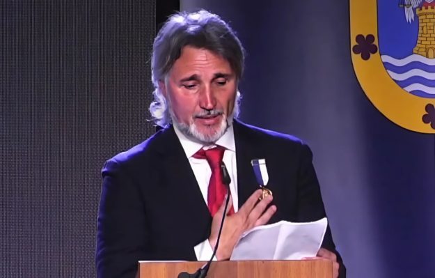 Alfonso Escalero, emocionado durante su discurso al recibir el premio