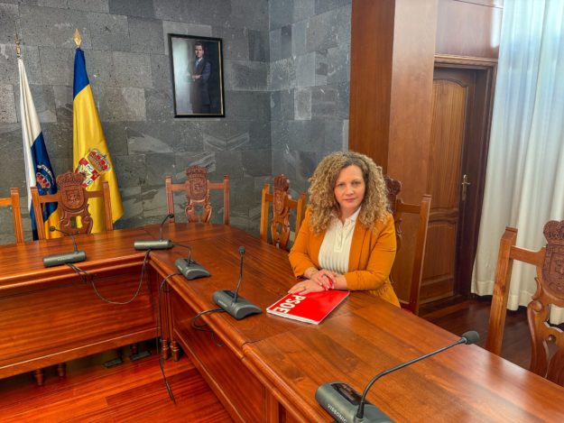 CAROL CORREA-1