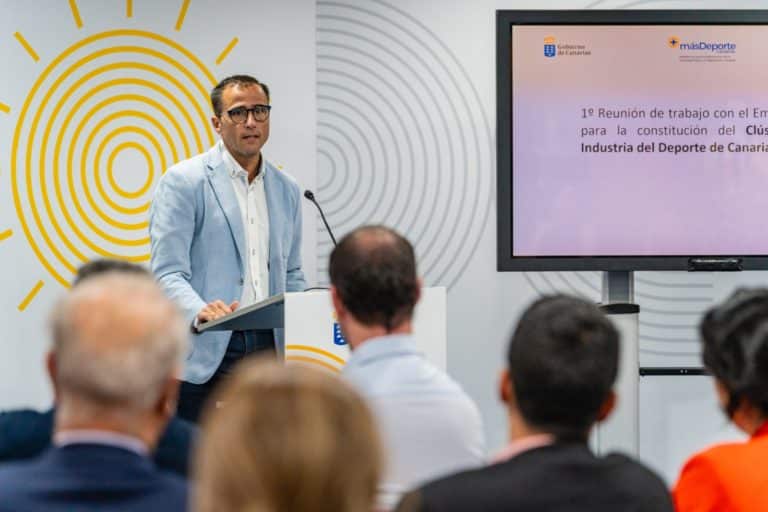 FOTO. El Gobierno de Canarias auspicia la creación del Clúster de la Industria Deportiva en Canarias 2