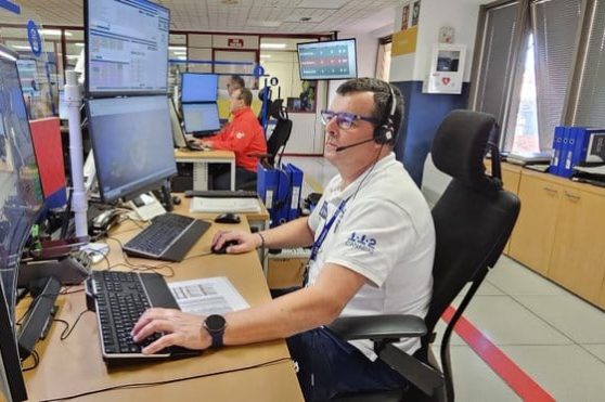 HOMBRE RESCATADO TRAS SUFRIR U8N AHOGAMIENTO INCOMPLETO EN PUNTA BRAVA-PUERTO DE LA CRUZ 11-3-25