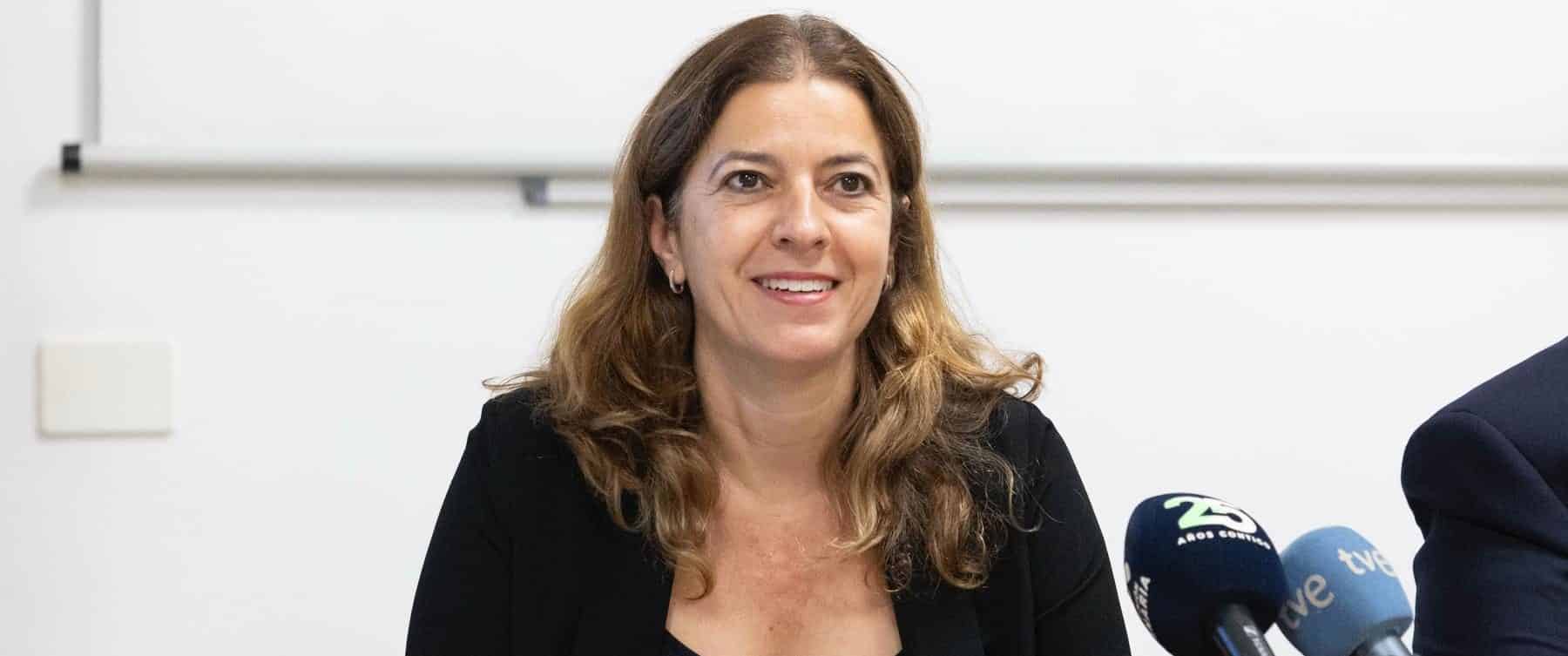 Isabel León 040325