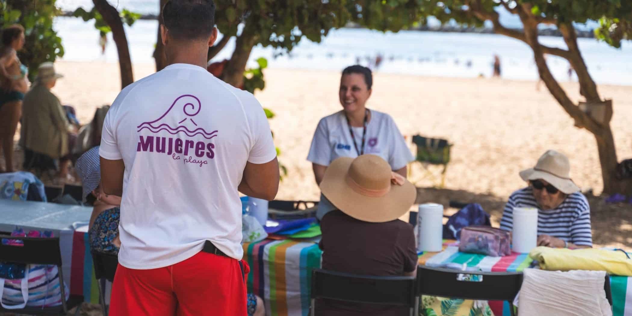 Mujeres a la playa 3 (1)