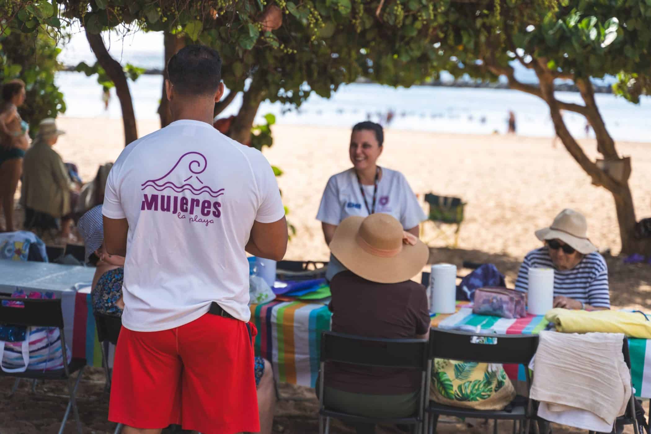 Mujeres a la playa 3 (1)