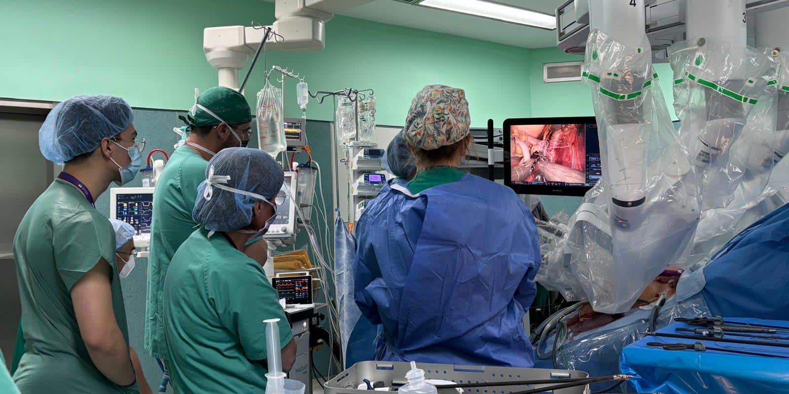 Tx renal vivo con da vinci2