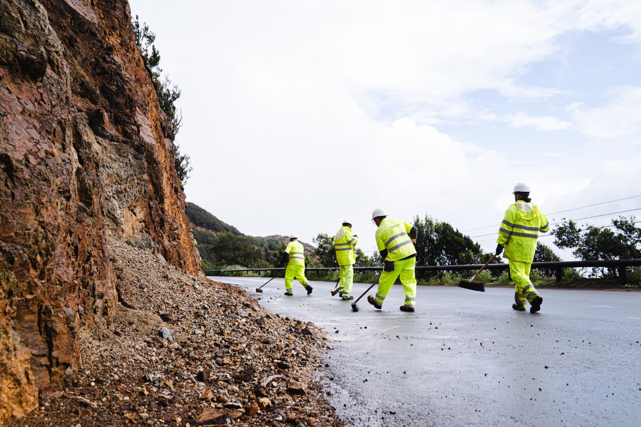 150425 Operativo de mantenimiento y conservación de carreteras de La Gomera