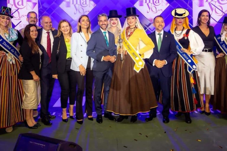 250411 Candidatas del pasado año 2024 en las Fiestas de Mayo
