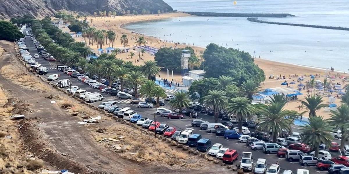 250417 Aparcamientos en la playa de Las Teresitas