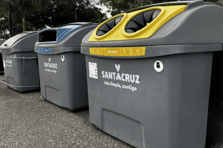 250419 Contenedores para la separacioėn de residuos en Santa Cruz de Tenerife