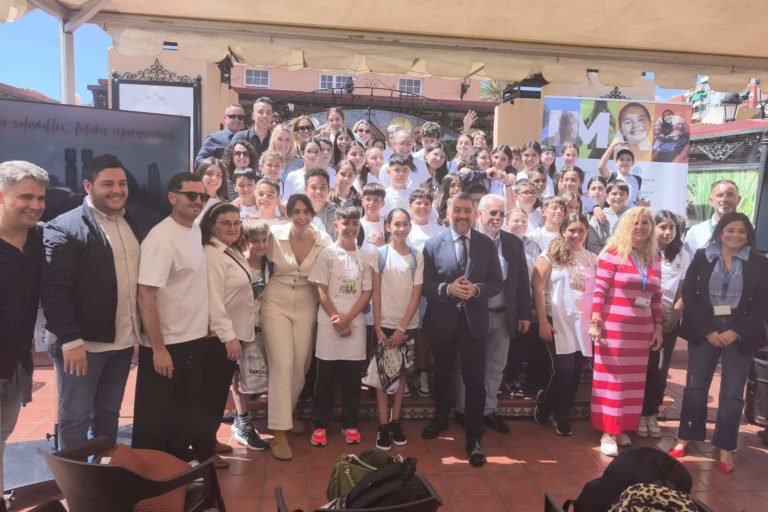 250424 Día de la Salud en el Mercado de África