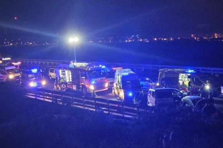 APARATOSO ACCIDENTE DE TRÁFICO EN LA TF-1 EN LAS CHAFIRAS, SENTIDO SUR 14-4-25