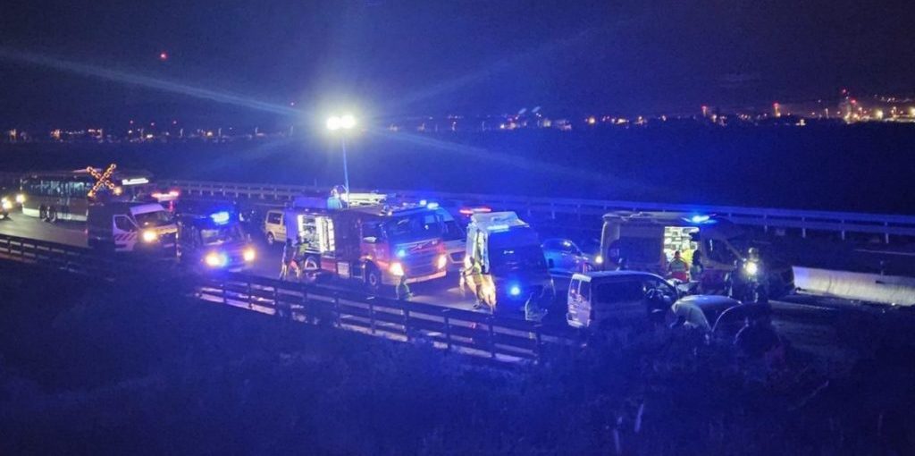 APARATOSO ACCIDENTE DE TRÁFICO EN LA TF-1 EN LAS CHAFIRAS, SENTIDO SUR 14-4-25