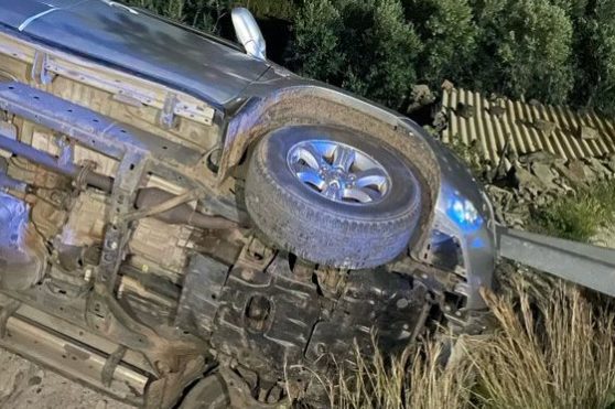 CONDUCTOR HERIDO TRAS VOLCAR EN SU VEHÍCULO EN LA GC-654-SAN BARTOLOMÉ DE TIRAJANA 22-4-25