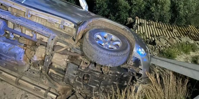 CONDUCTOR HERIDO TRAS VOLCAR EN SU VEHÍCULO EN LA GC-654-SAN BARTOLOMÉ DE TIRAJANA 22-4-25