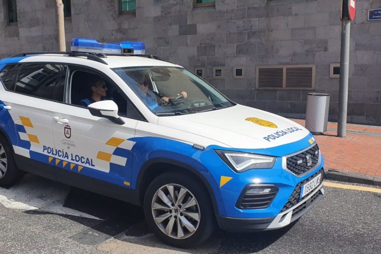 Coche-policia-scaled