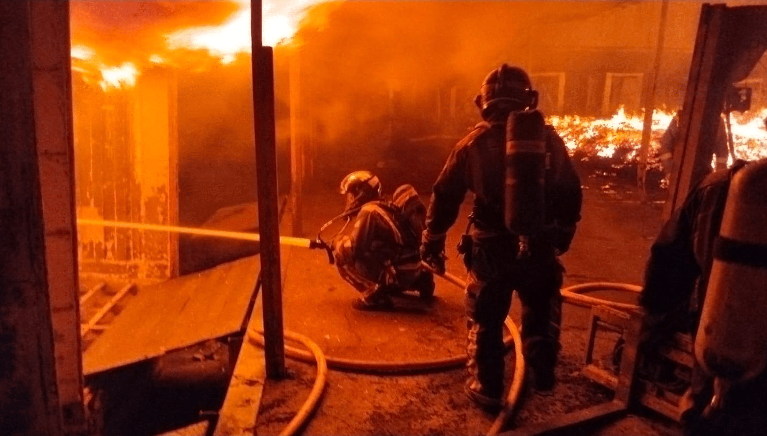 Consorcio de Bomberos de Tenerife-Incendio Polígono Industrail del Valle de Güímar