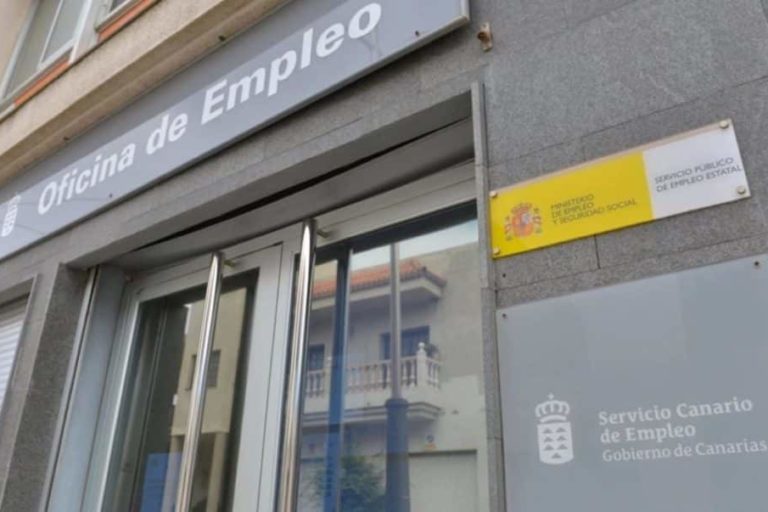 EL PARO EN CANARIAS BAJA EN MARZO 2-4-25