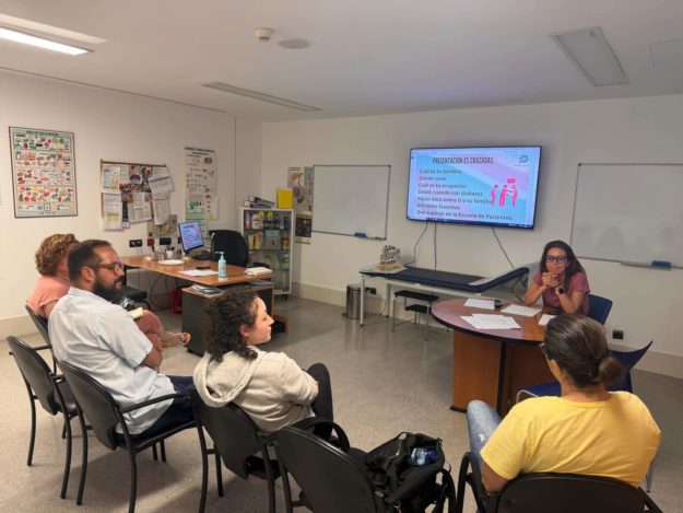 Escuela pacientes diabetes HUC