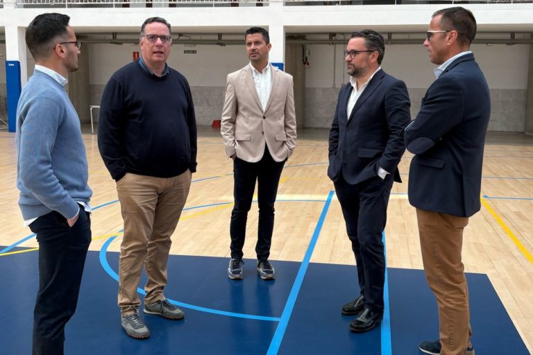 FOTO. Visita al Pabellón Multiusos Roberto Rodríguez Estrello en La Palma (1)