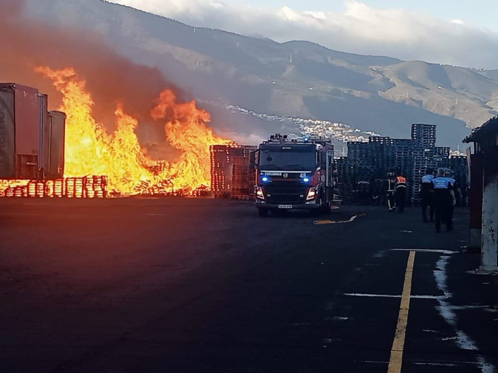 INCENDIO EN GÜÍMAR4 22-4-25