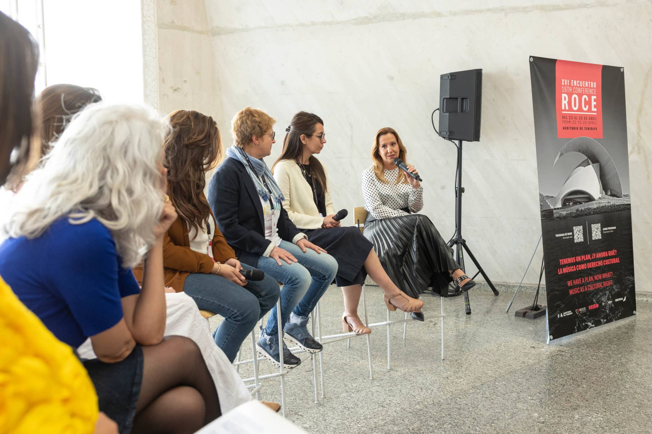 ROCE-Rosa Dávila interviene en el Encuentro de Mujeres