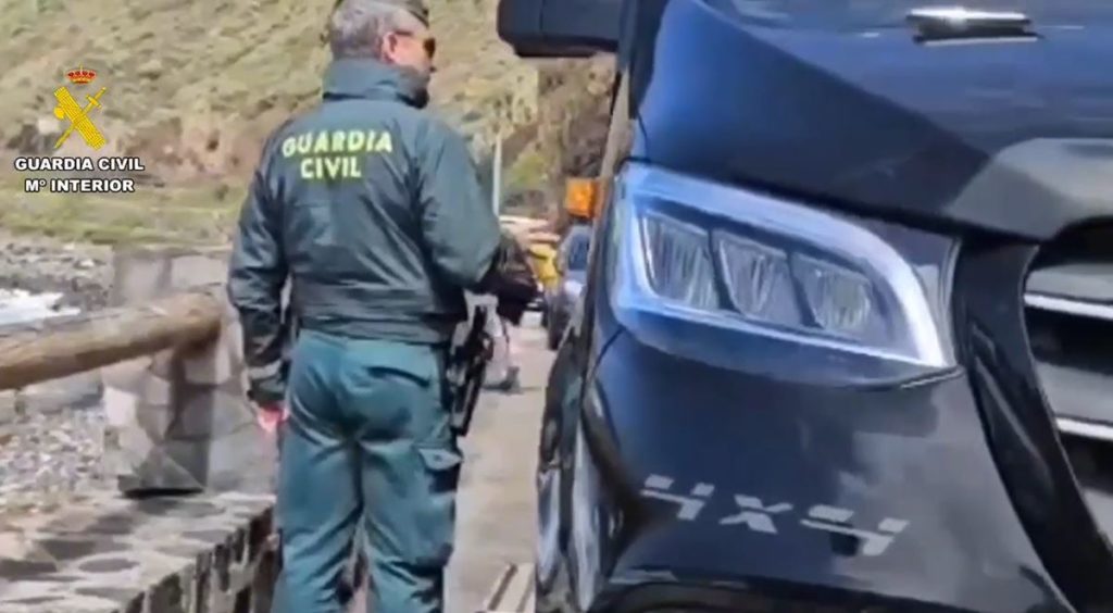 VIGILANCIA DE LA GUARDIA CIVIL EN LA SEMANA SANTA DE TENERIFE 16-4-25
