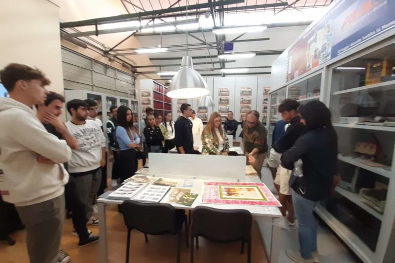 visita de estudiantes al archivo municipal
