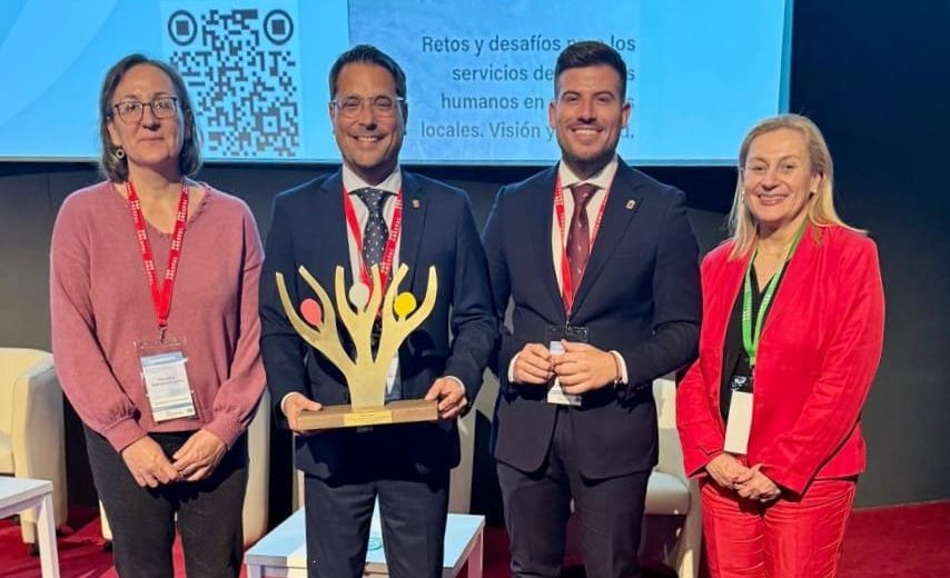 140525 Recogida en Vitoria del Premio Nacional Gesti�n de Personas en la Administraci�n Local recursos humanos Ayuntamiento