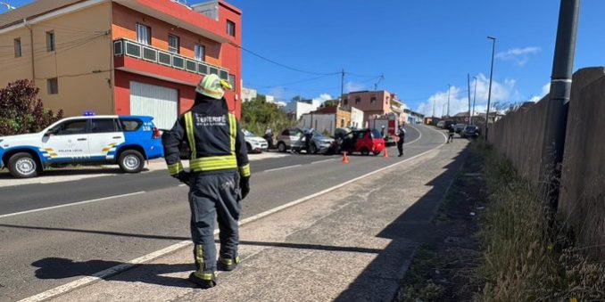 HOMBRE HERIDO TRAS LA COLISIÓN DE DOS VEHÍCULOS EN LA LAGUNA 11-5-25