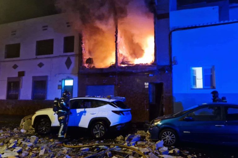 INCENDIO EN LA CUESTA-LA LAGUNA6 19-5-25