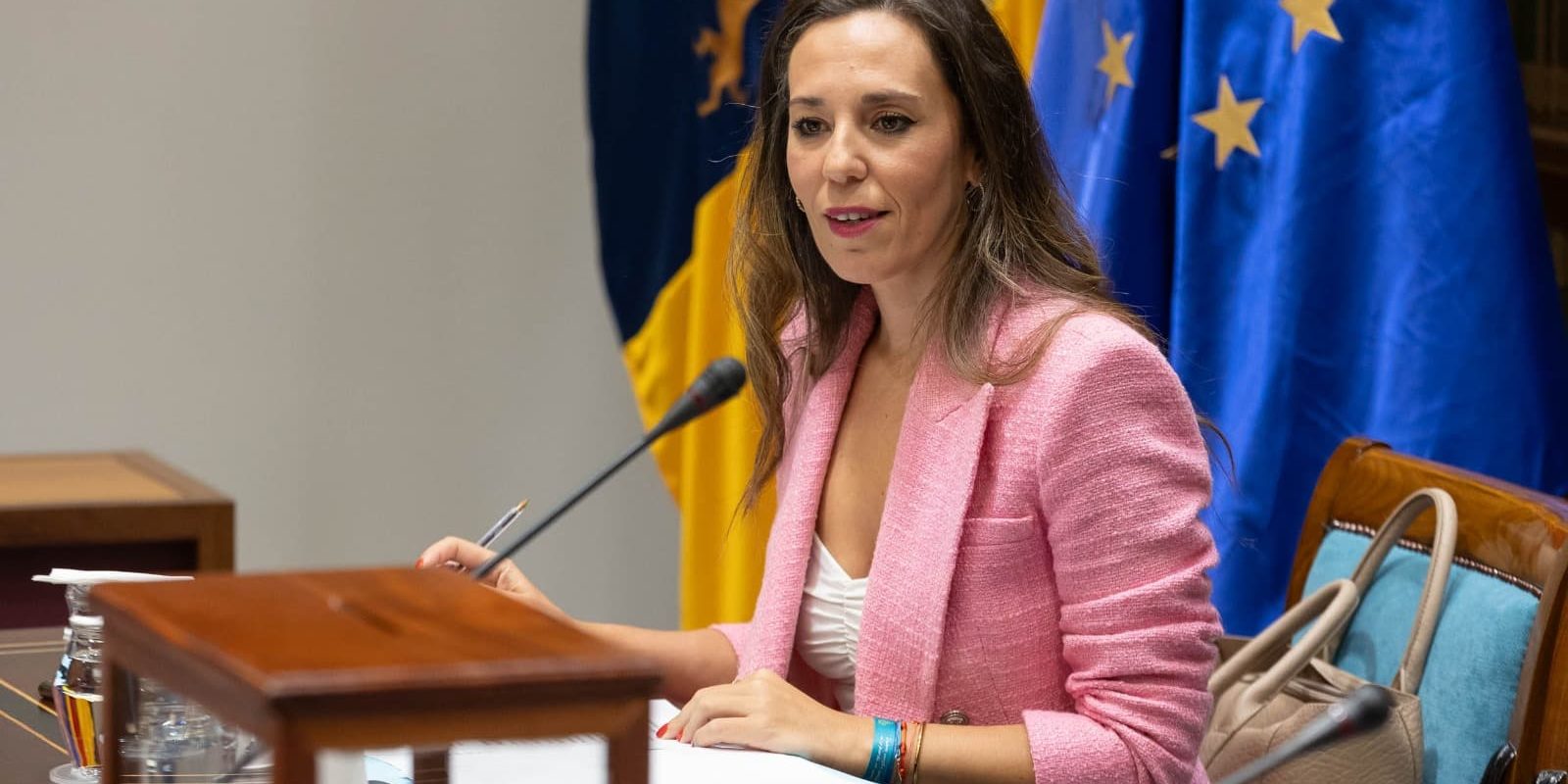 Jéssica de León 070525