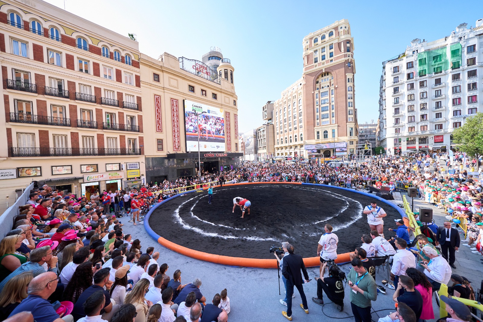 LA LUCHA CANARIA CONQUISTA MADRID EN UNA JORNADA HIOSTÓRICA 17-5-25