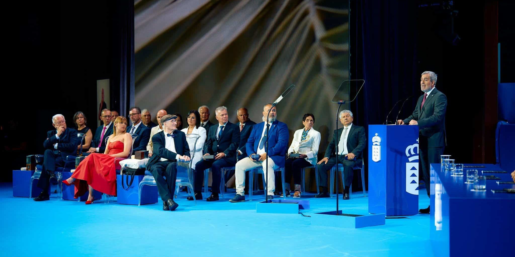 MENSAJE INSTITUCIONAL DE CLAVIJO EN EL DÍA DE CANARIAS 30-5-25