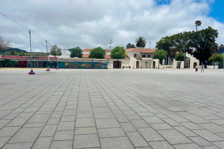 Plaza 2