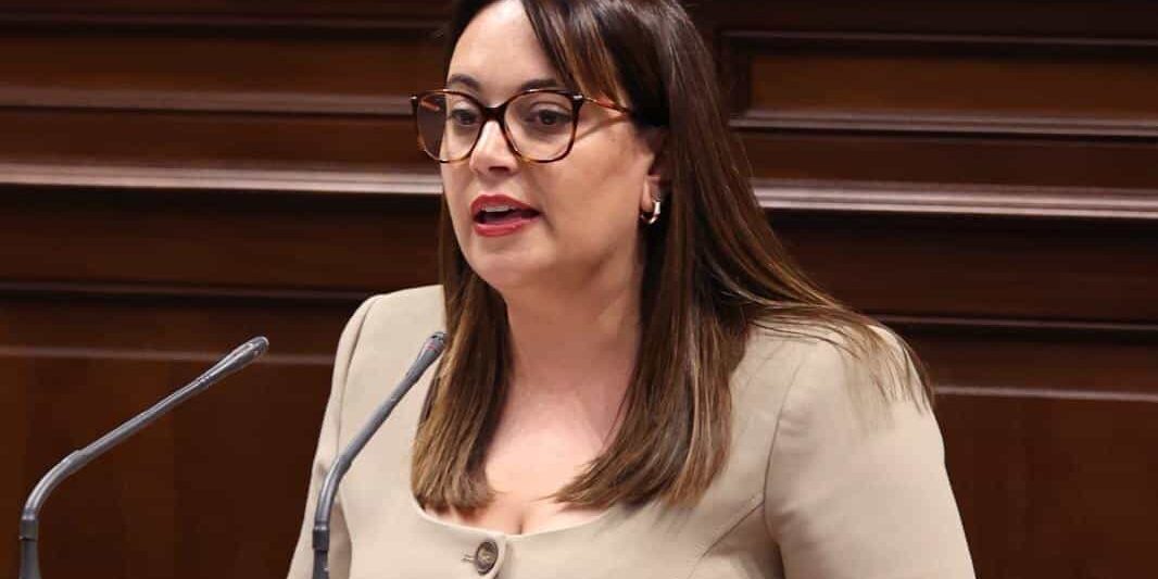 CRIS CALERO 110625