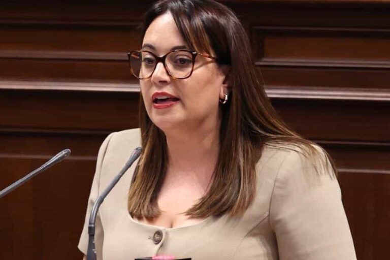 CRIS CALERO 110625