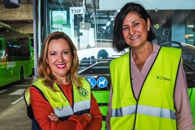 LA-PRESIDENTA-ROSA-DAVILA-Y-LA-CONSEJERA-DE-MOVILIDAD-EULALIA-GARCIA-1200×801-1
