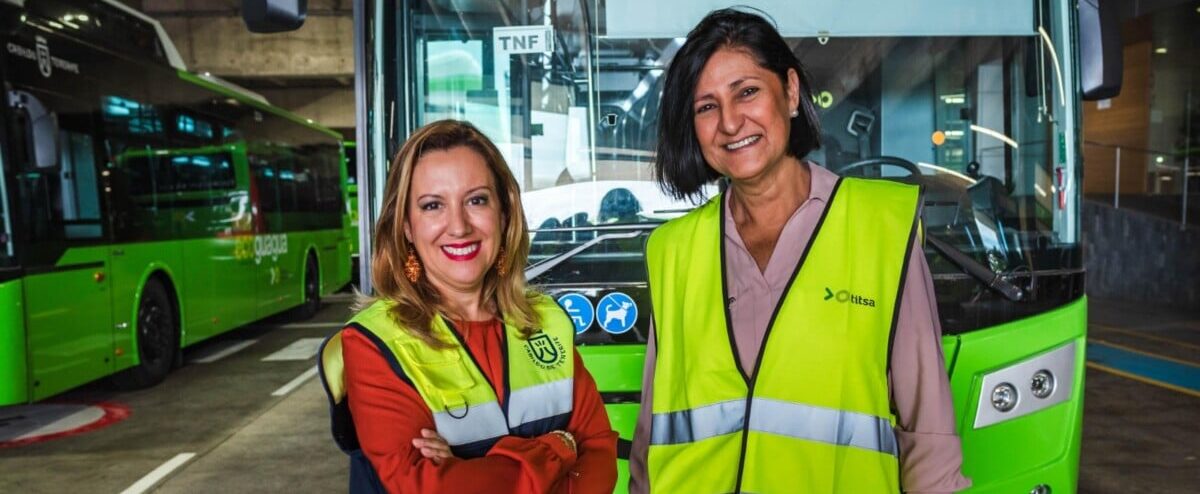 LA-PRESIDENTA-ROSA-DAVILA-Y-LA-CONSEJERA-DE-MOVILIDAD-EULALIA-GARCIA-1200×801-1