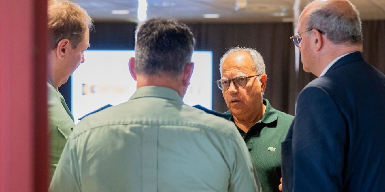 230725 El presidente del Cabildo gomero, Casimiro Curbelo, durante una reunión de seguridad en La Gomera (1)