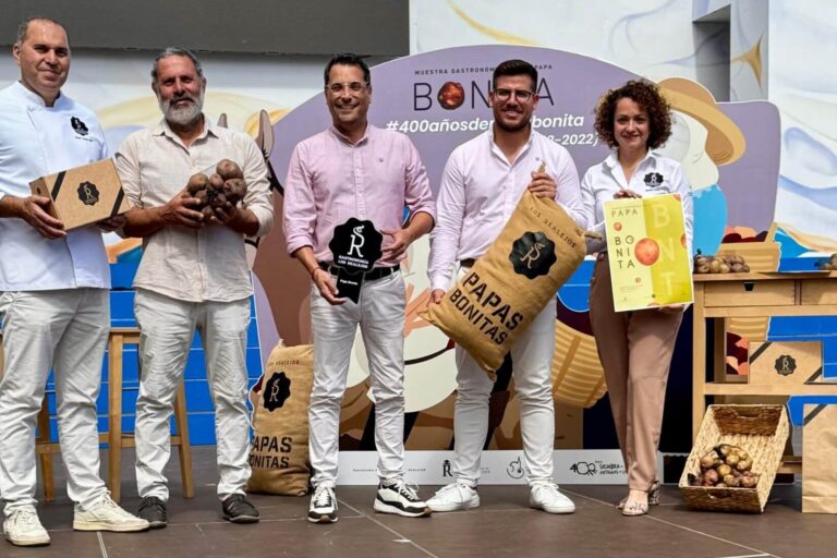 230725 Presentaci�n de la XI Muestra Gastorn�mica de la Papa Bonita y Gran Fiesta de Vinos y Papas 2025 (3)