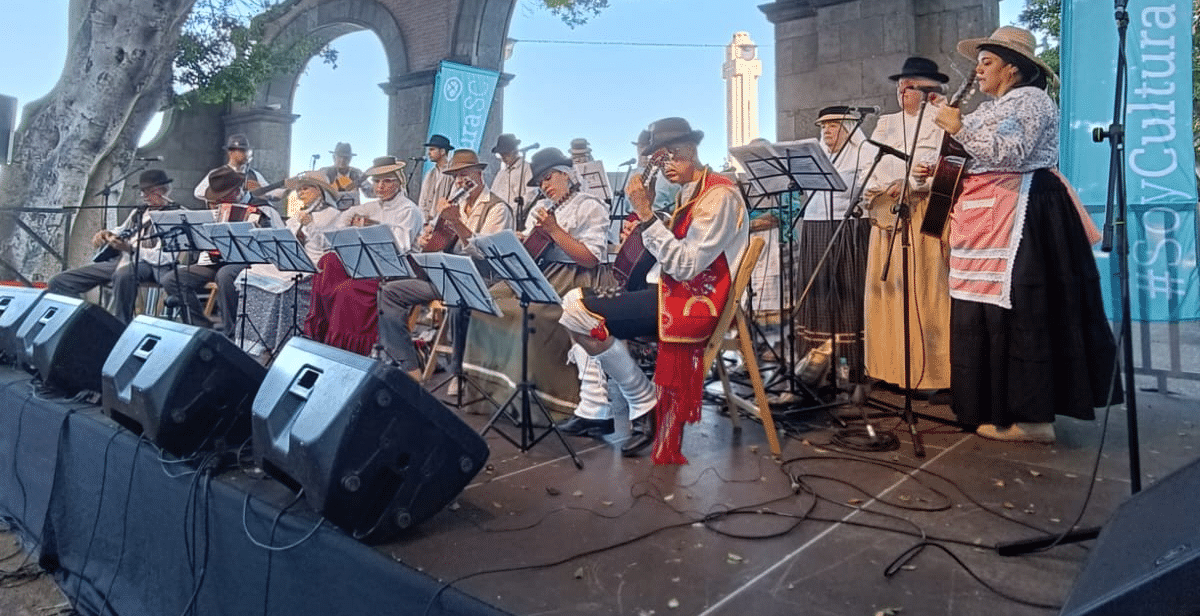 250708 Grupos folclóricos