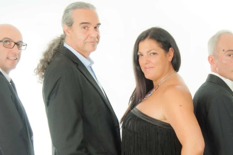 250709 Lavaderos Live Musica Anna & Trhee