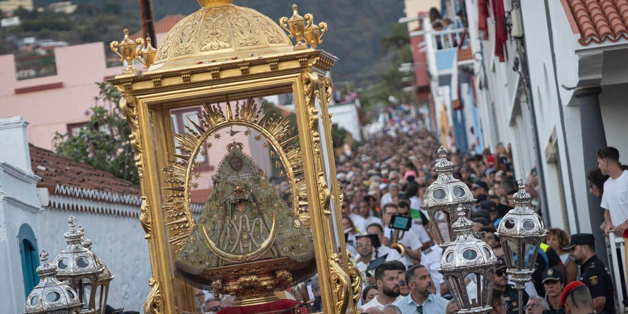 BAJADA DE LA VIRGEN DE LA PALMA1 12-7-25