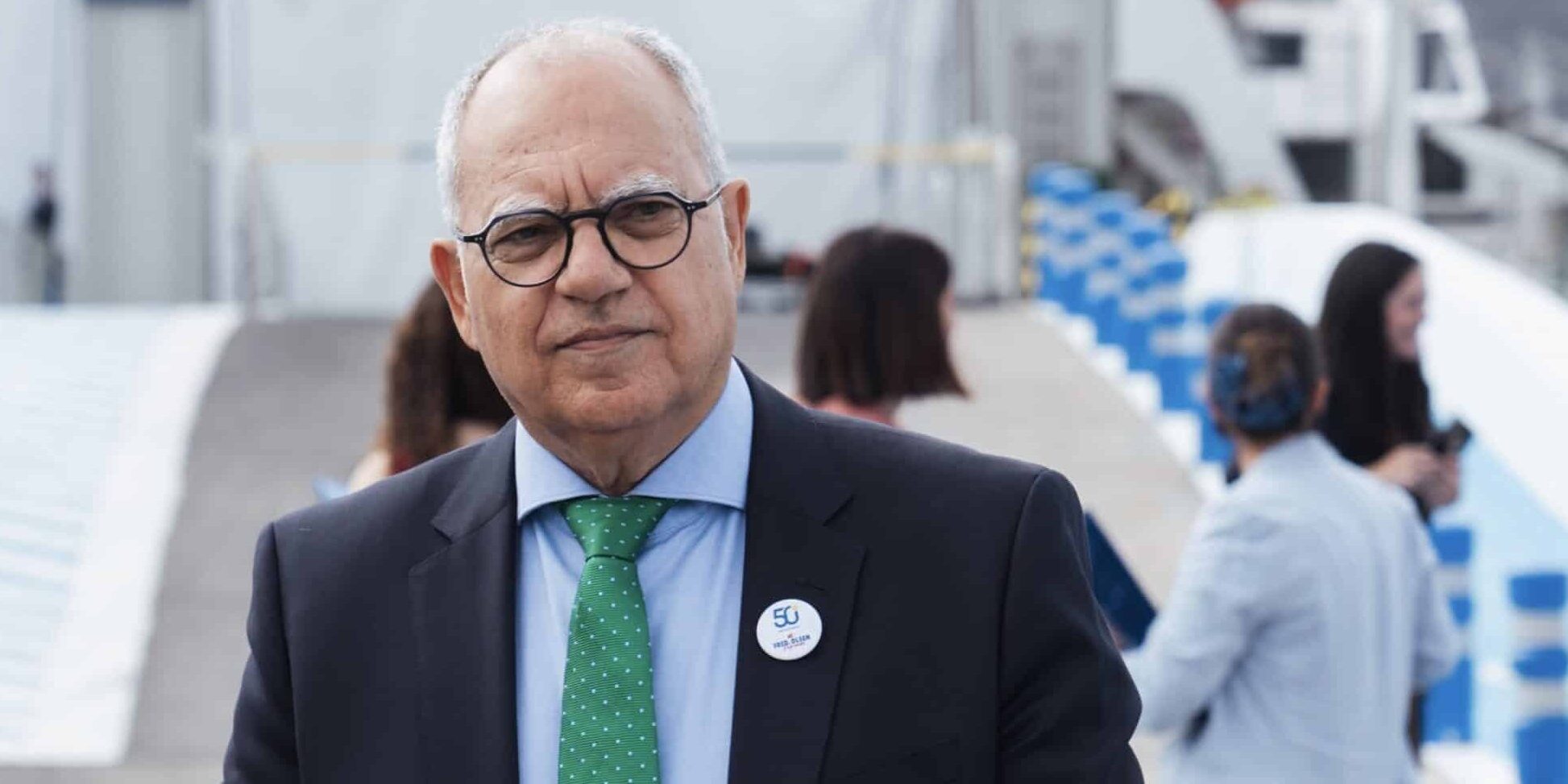 Casimiro Curbelo en el Puerto de Los Cristianos