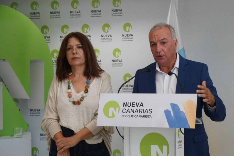 El secretario general y la vicesecretaria general de NC-BC, Luis Campos y Carmen Hernández
