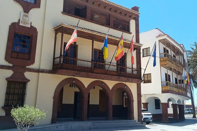 FACHADA AYTO. 8 DE JULIO 2025