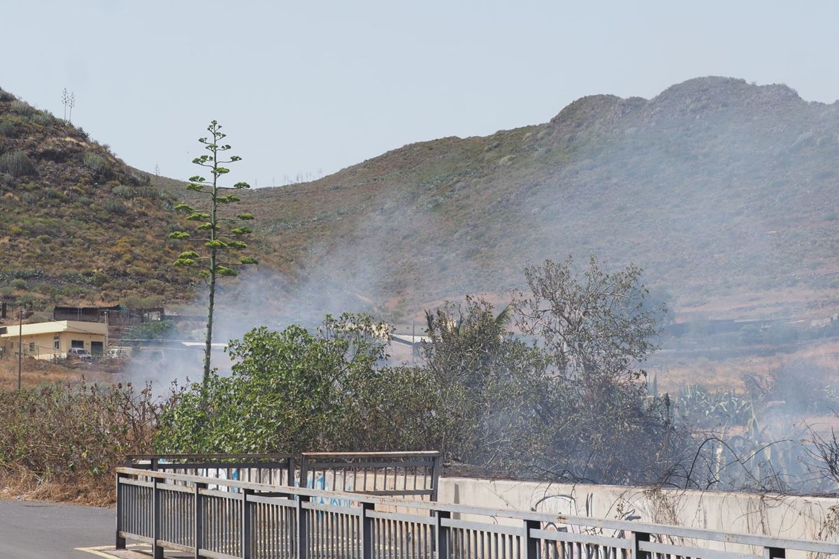 INCENDIO EN FINCA ESPAÑA1 17-7-25